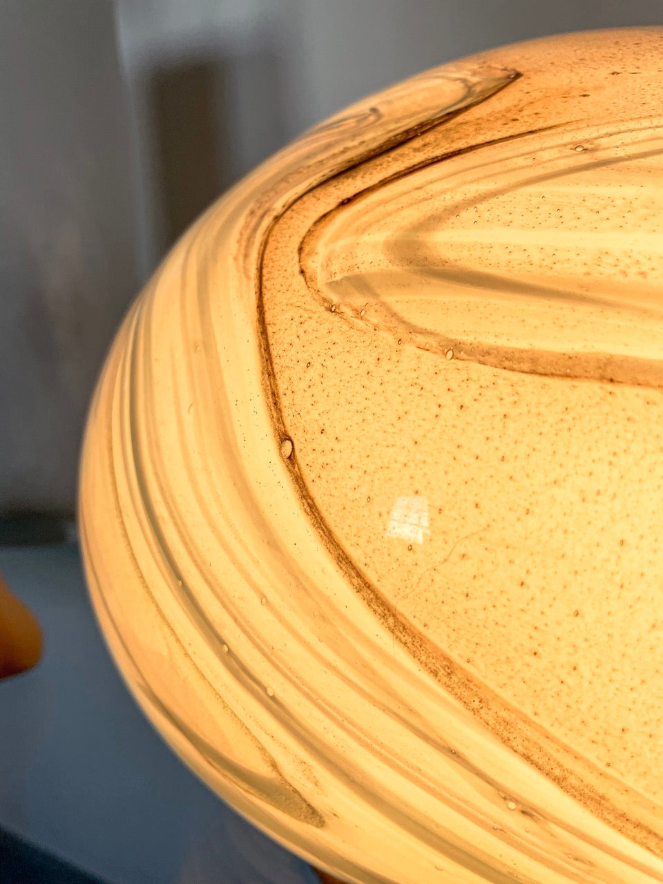 Calacatta- HandBlown Glass Lamp - Pebble