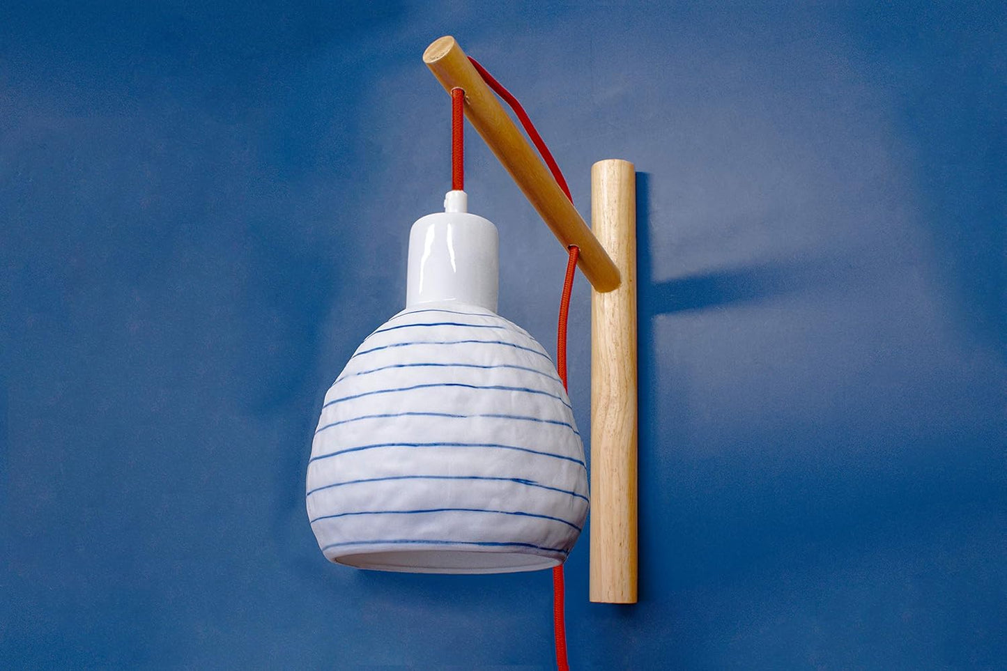 Adjustable Wall-Mounted Ceramic Lamp - Zebra